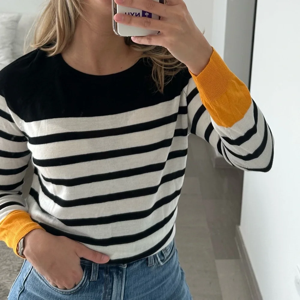 Stripped Sweaters - Picture 4 of 4